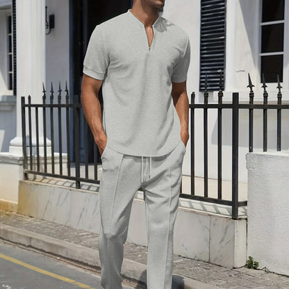 Men's sporty two-piece outfit with modern zipper and breathable materials Skorter