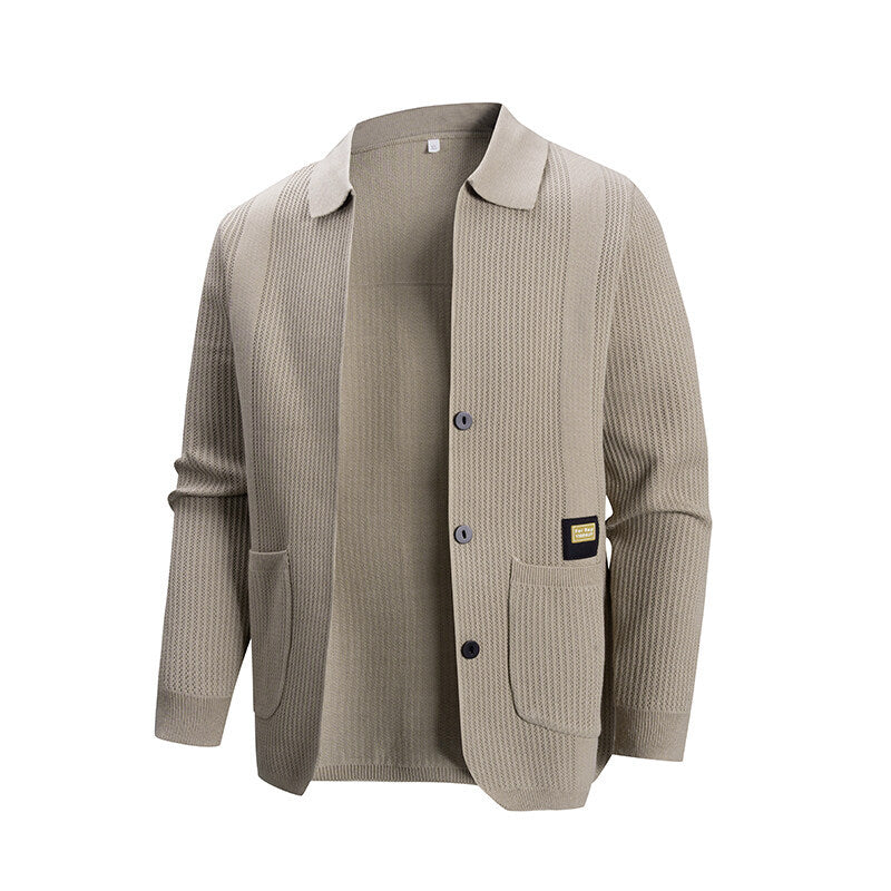 Herrkofta med modernt ribbmönster och praktiska fickor Skorter