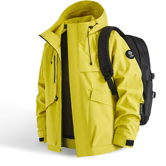 Men's technical outdoor jacket with an innovative pocket concept and breathable materials Skorter