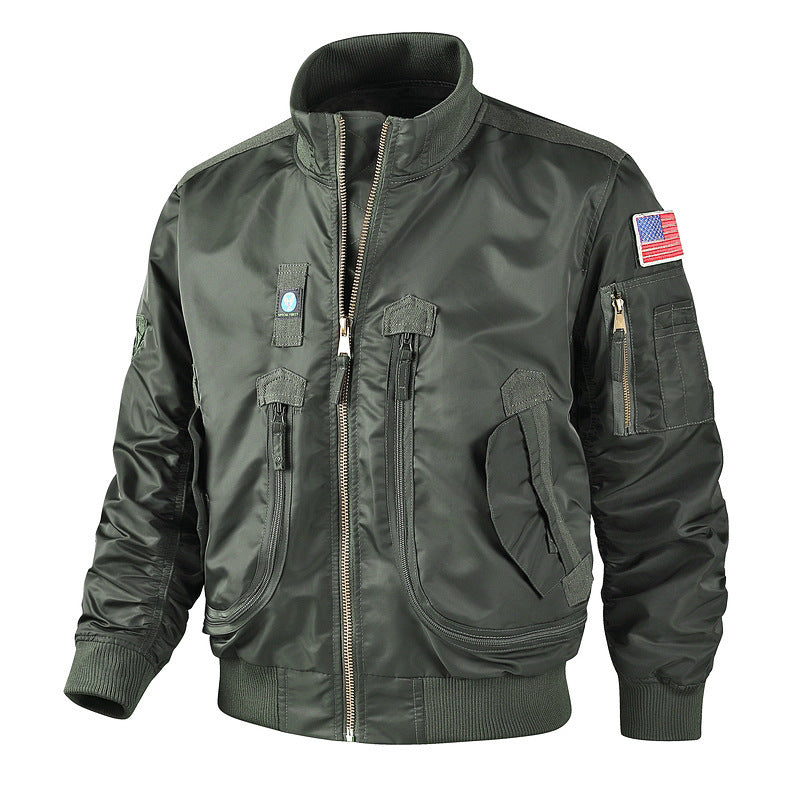 Herrbomberjacka med hög krage och multifunktionella fickor Skorter