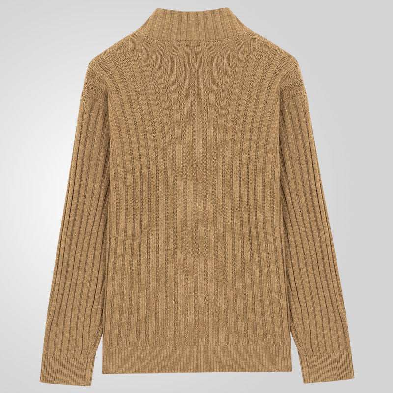 Herrkofta med tydligt ribbmönster och bekväm ståkrage.