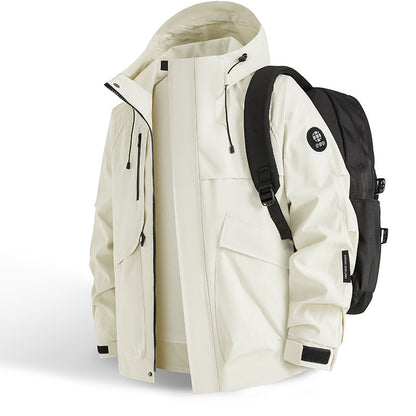 Men's technical all-weather jacket with practical pockets and adjustable collar Skorter