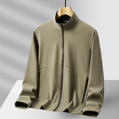 Men's Breathable Outdoor Jacket with High Collar and Practical Pockets Skorter