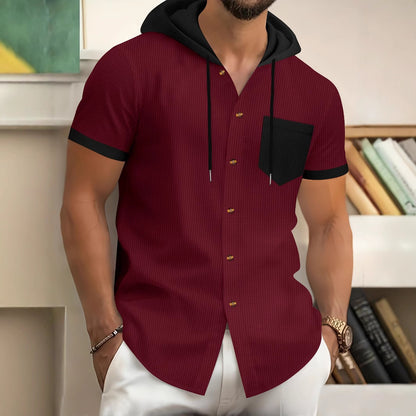 Men's stylish short-sleeve shirt with integrated hood and practical chest pocket Skorter