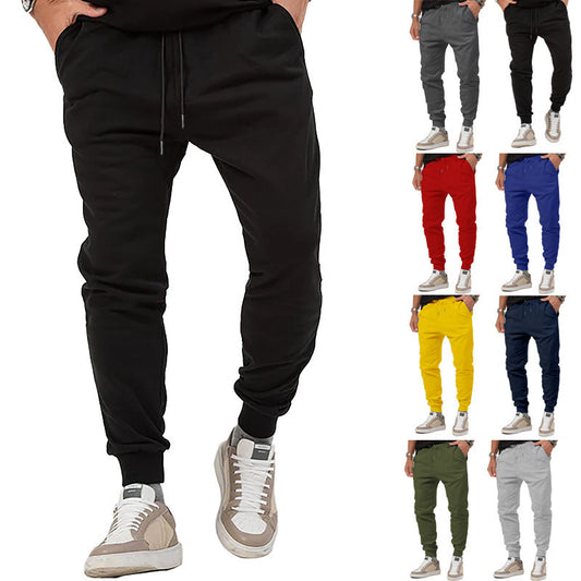 Men's sporty jogging pants with adjustable drawstring and elastic cuffs Skorter