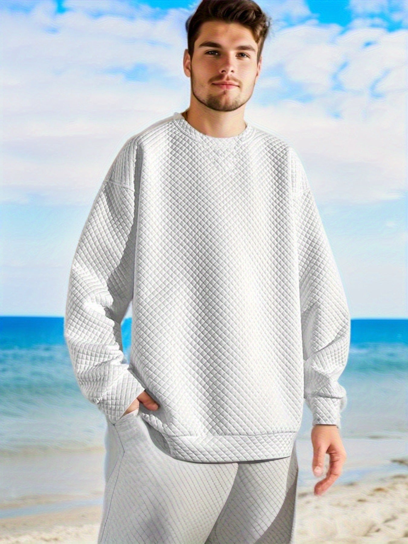 Men's Oversized Sweatshirt with Textured Design and Practical Side Pockets Skorter