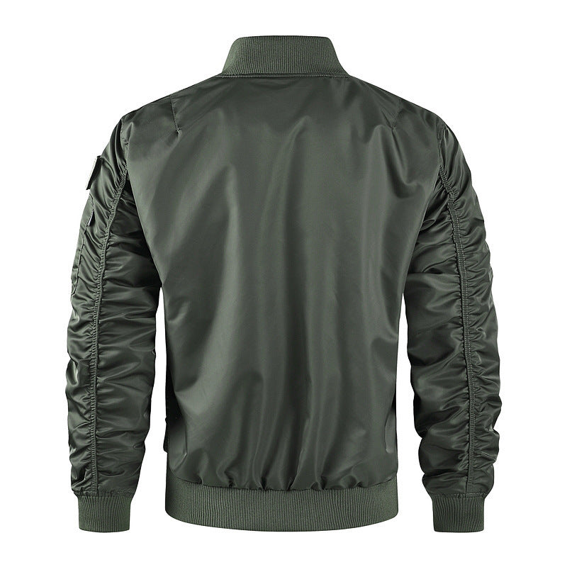 Herrkamouflagebomberjacka med högdensitetsmaterial och mångsidiga fickor Skorter