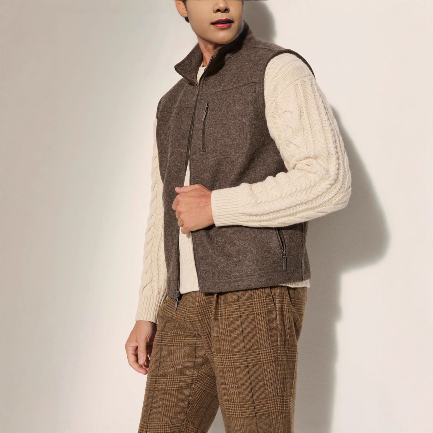 Men's warm vest made of high-quality pure wool with button closures Skorter