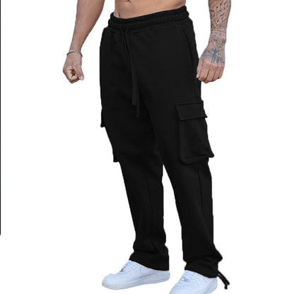 Men's cargo jogging pants made of soft, breathable material with an elastic waistband and practical pockets Skorter