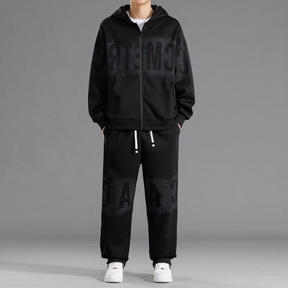 Men's tracksuit with innovative design and practical pockets Skorter
