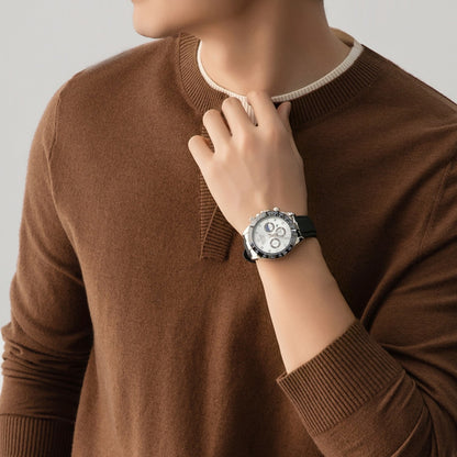 Men's watch strap with sporty design and multifunction hands Skorter