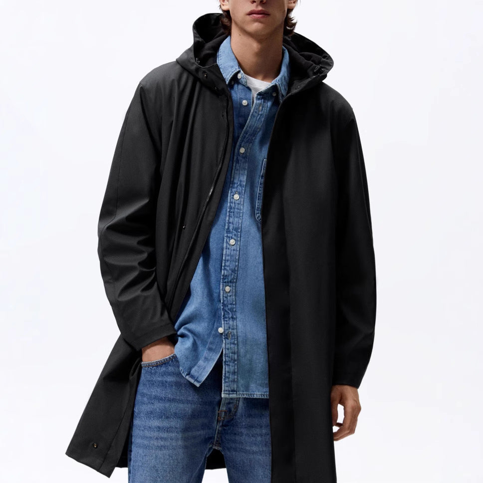 Men's raincoat with practical hood and longer cut Skorter