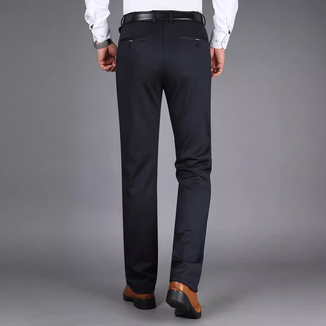 Herrbyxor med elegant tygmönster och praktiska fickor Skorter