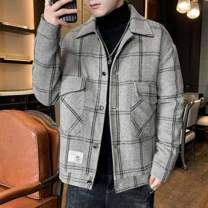 Men's stylish and lightly padded check jacket with practical flap pockets Skorter