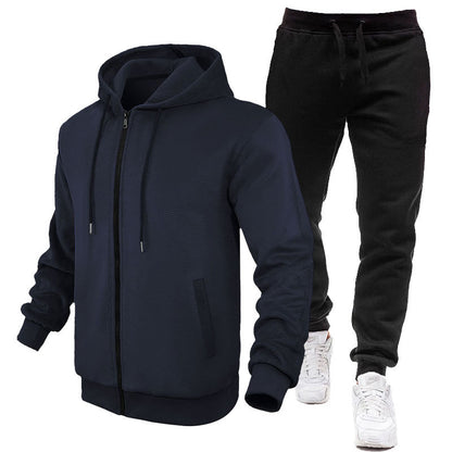 Men's sporty hoodie and tracksuit with fleece lining and practical pockets Skorter