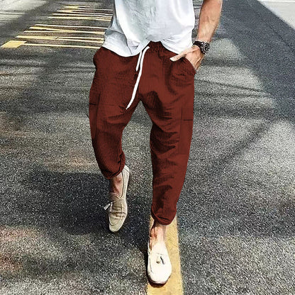 Men's cargo joggers with practical side pockets and a comfortable fit Skorter