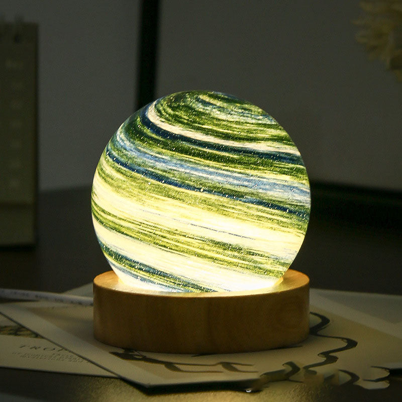 Skorter | Enchanting Planet Lamp – A Universe of Colors and Dreams