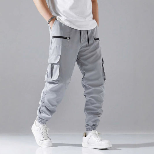 Men's cargo joggers with elastic waistband and practical zip pockets Skorter