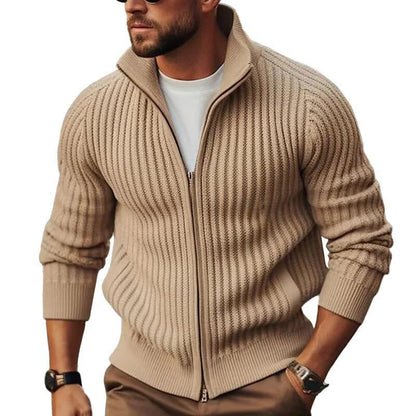 Men's cardigan with modern rib details and continuous zipper Skorter