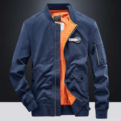 Herrbomberjacka med sidofickor och praktiska ärmfickor Skorter