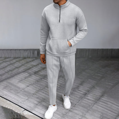 Men's tracksuit with high collar and practical pocket Skorter