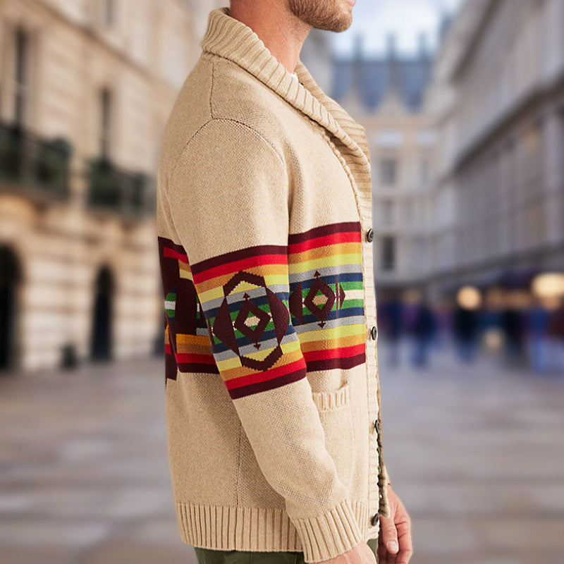 Herrkofta med färgglada mönster och mysig sjalkrage Skorter