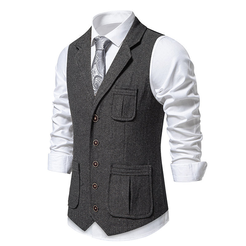 Men's suit vest in classic herringbone design with practical pockets Skorter