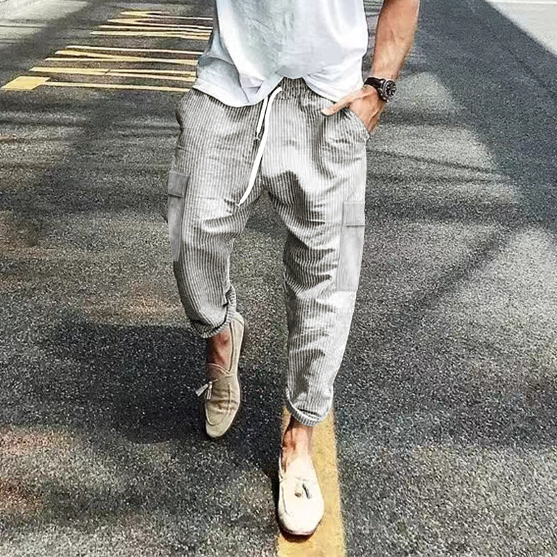 Men's cargo joggers with practical side pockets and a comfortable fit Skorter