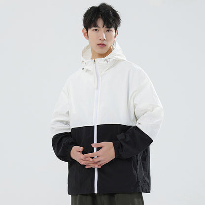 Sportig herrvindjacka med justerbar huva och reflexdetaljer Skorter