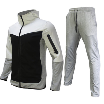 Men's tracksuit with breathable material and functional pockets Skorter