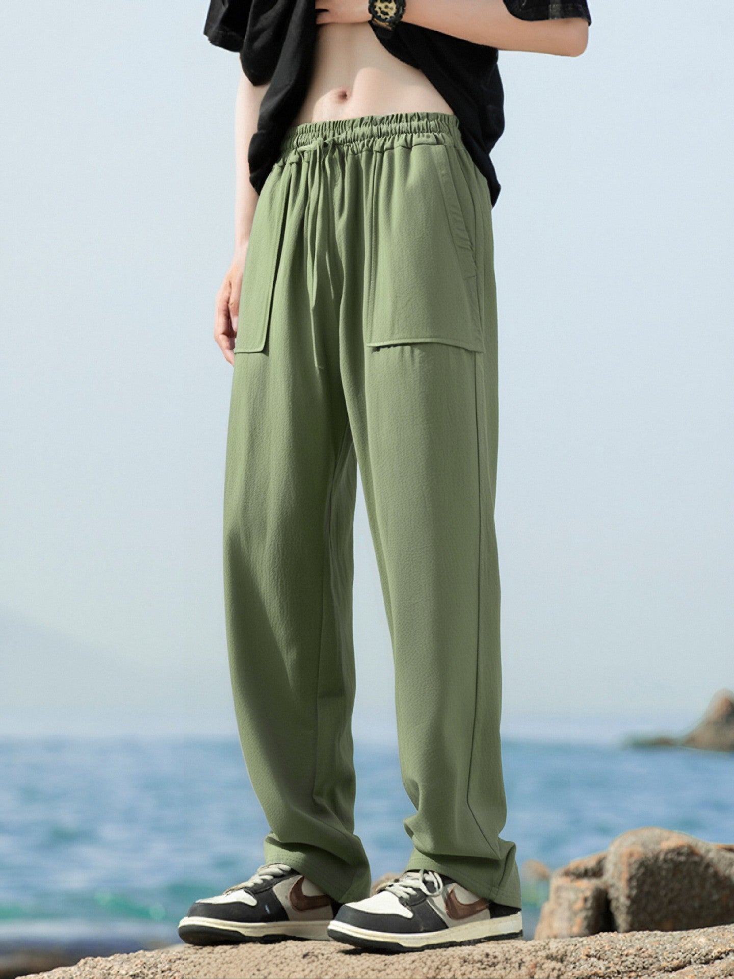 Men's sporty leisure pants with side pockets and elastic waistband Skorter