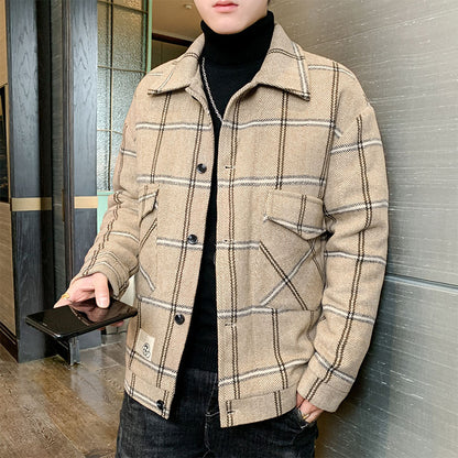 Men's stylish and lightly padded check jacket with practical flap pockets Skorter