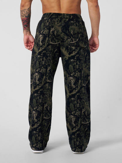 Men's cargo pants in a casual camouflage look with practical elastic waistband Skorter