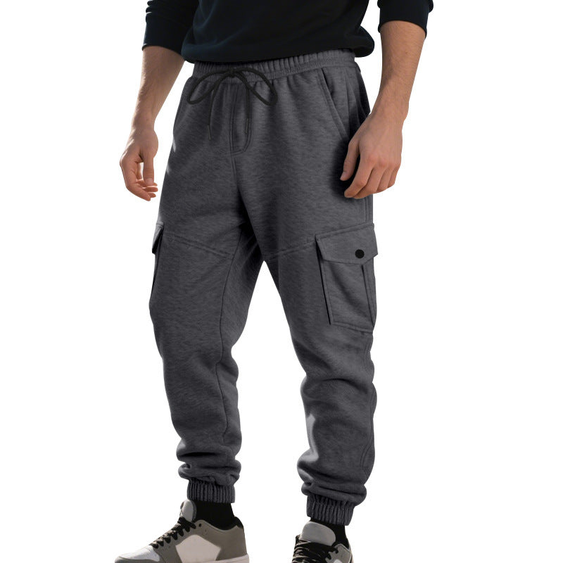 Men's cargo pants with elastic waistband and multiple pockets Skorter