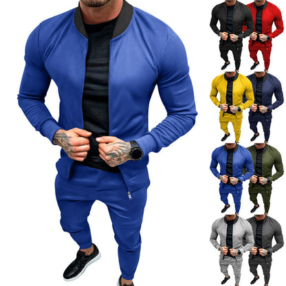 Men's tracksuit with modern stand-up collar and practical zip pockets Skorter