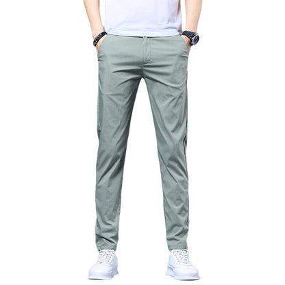 Luftiga herrbyxor i modern slim-fit-design Skorter