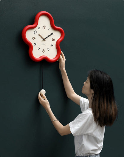 Skorter | Cute Pendulum Wall Clock Decoration