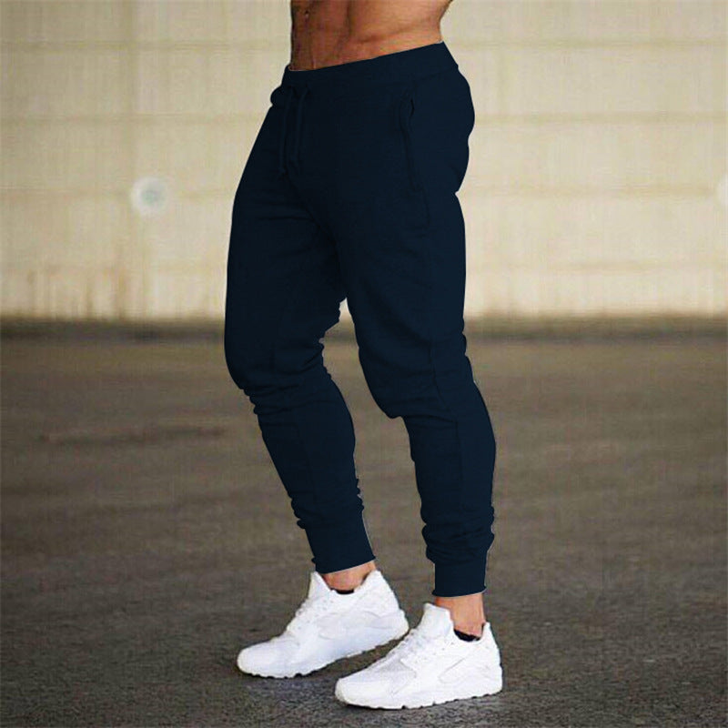 Men's sporty jogging pants with modern cut and practical pockets Skorter