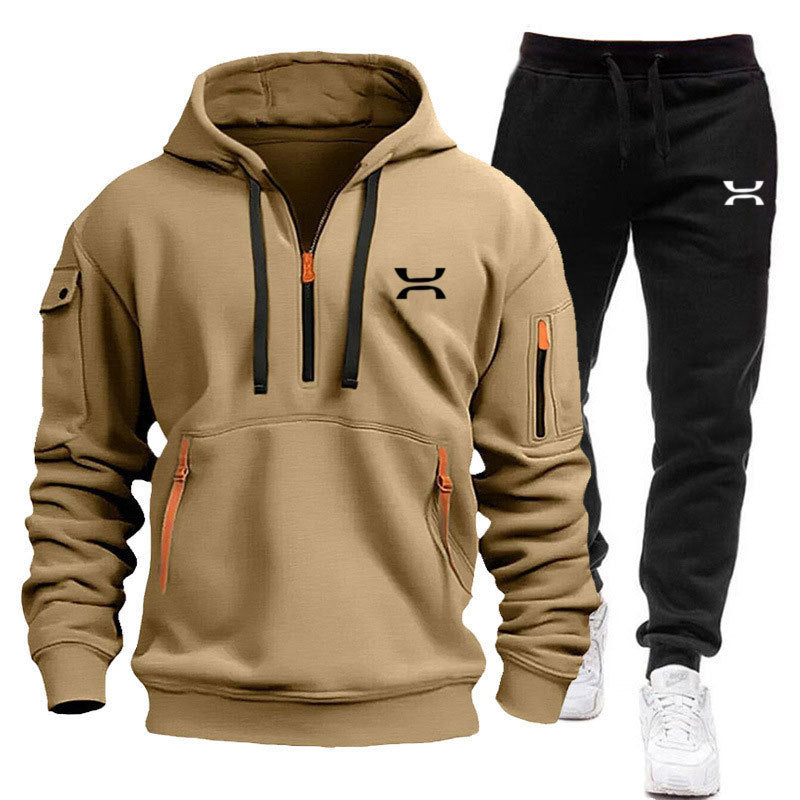 Men's sporty hoodie and tracksuit set with functional pockets and sporty cut Skorter