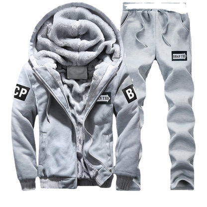 Men's sporty tracksuit with warming inner lining Skorter