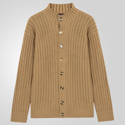 Herrkofta med tydligt ribbmönster och bekväm ståkrage.