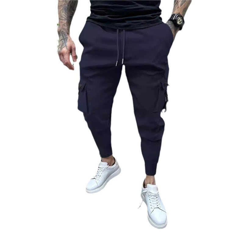 Men's stylish cargo joggers with practical pockets and elastic waistband Skorter