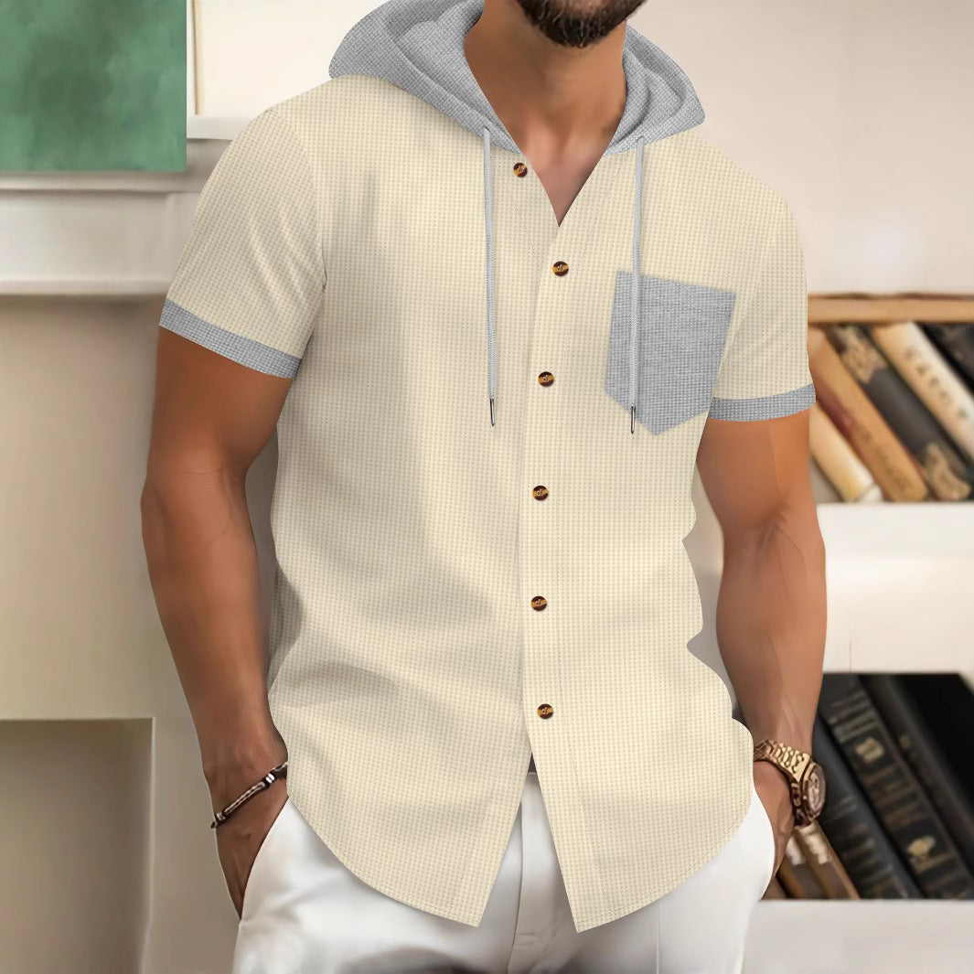Men's stylish short-sleeve shirt with integrated hood and practical chest pocket Skorter