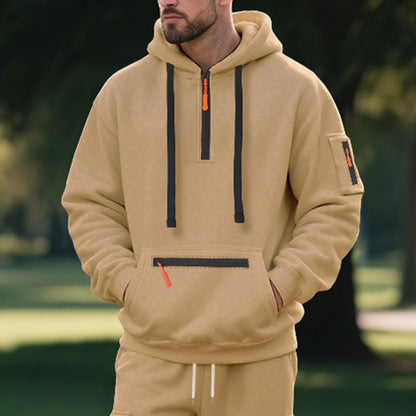 Men's sporty hoodie with practical pockets and stylish zipper Skorter