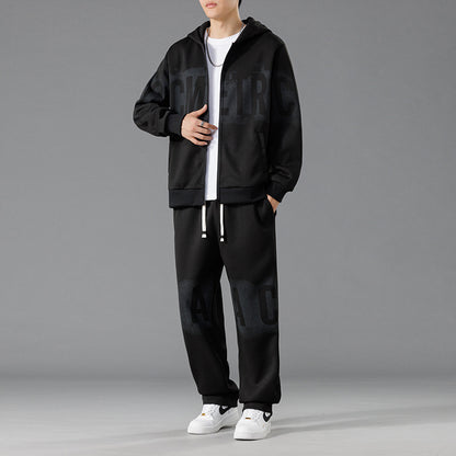 Men's tracksuit with innovative design and practical pockets Skorter