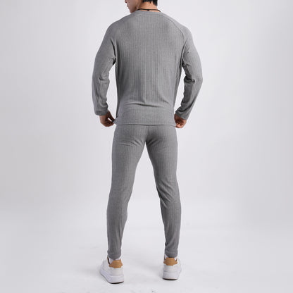 Men's thermal set with innovative heat insulation and moisture-wicking properties Skorter
