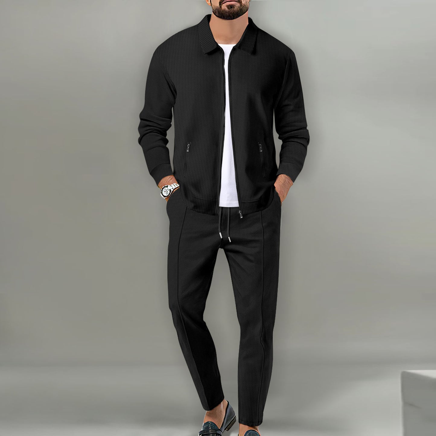 Men's sporty leisure set with lightweight material and modern fit Skorter