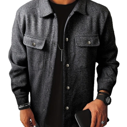 Men's stylish overshirt jacket with practical pockets and modern button design Skorter