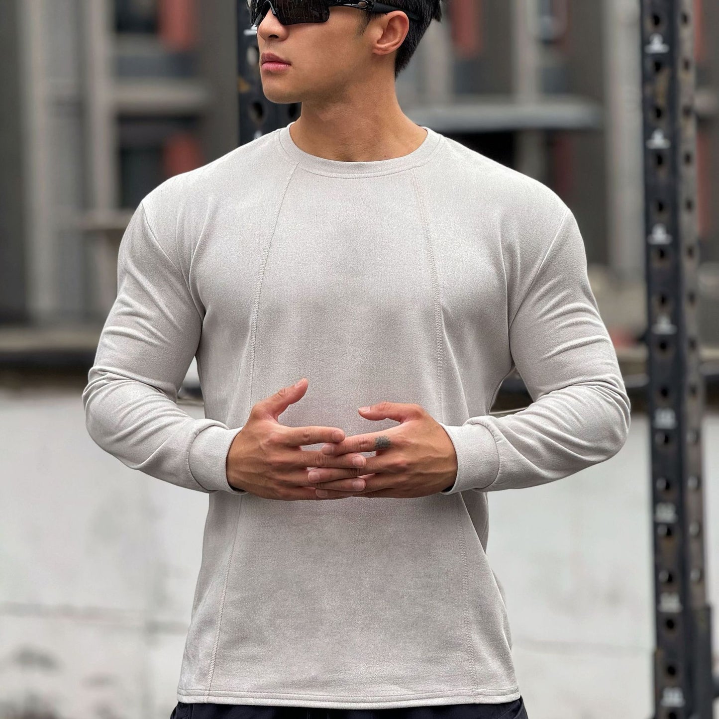 Men's Long Sleeve Sports Shirt with Seamless Processing and Fitted Cut Skorter