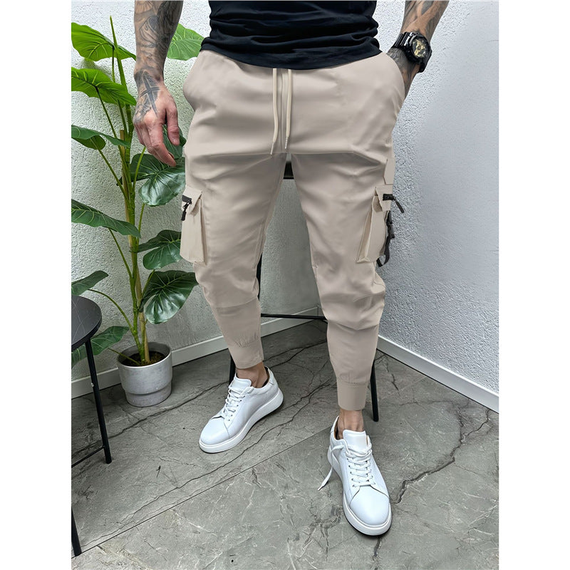 Men's stylish cargo joggers with practical pockets and elastic waistband Skorter